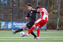 Stehen stabil: Der 1. FC Düren kassiert keinen Treffer bei Fortuna Kölns Zweitvertretung.